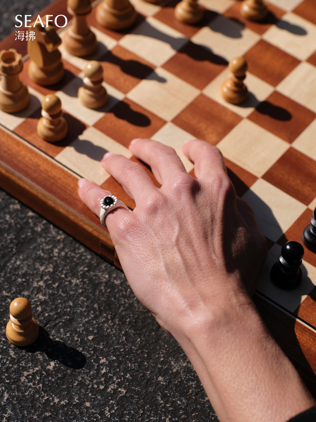 ‘Classic’ Grandma Ring (Black Agate)