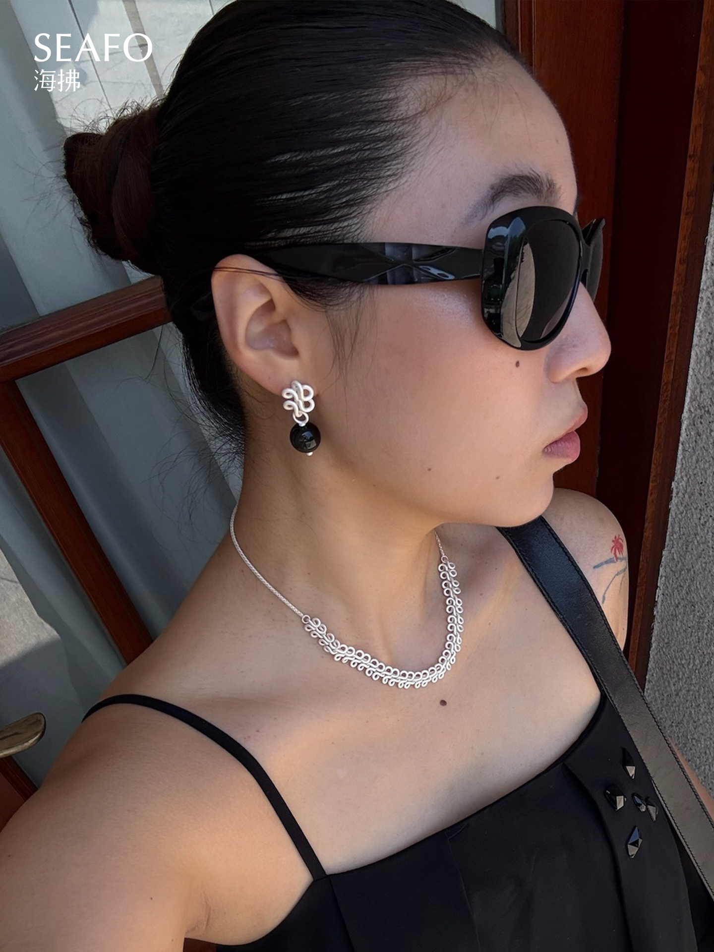 Black Stone Knotless Earrings