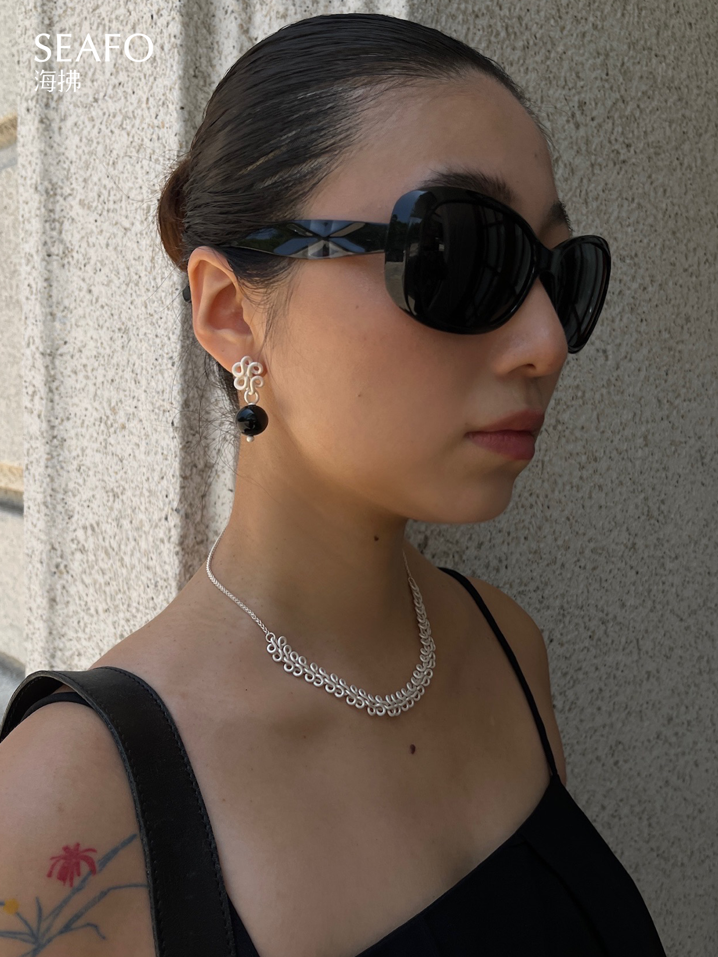 Black Stone Knotless Earrings