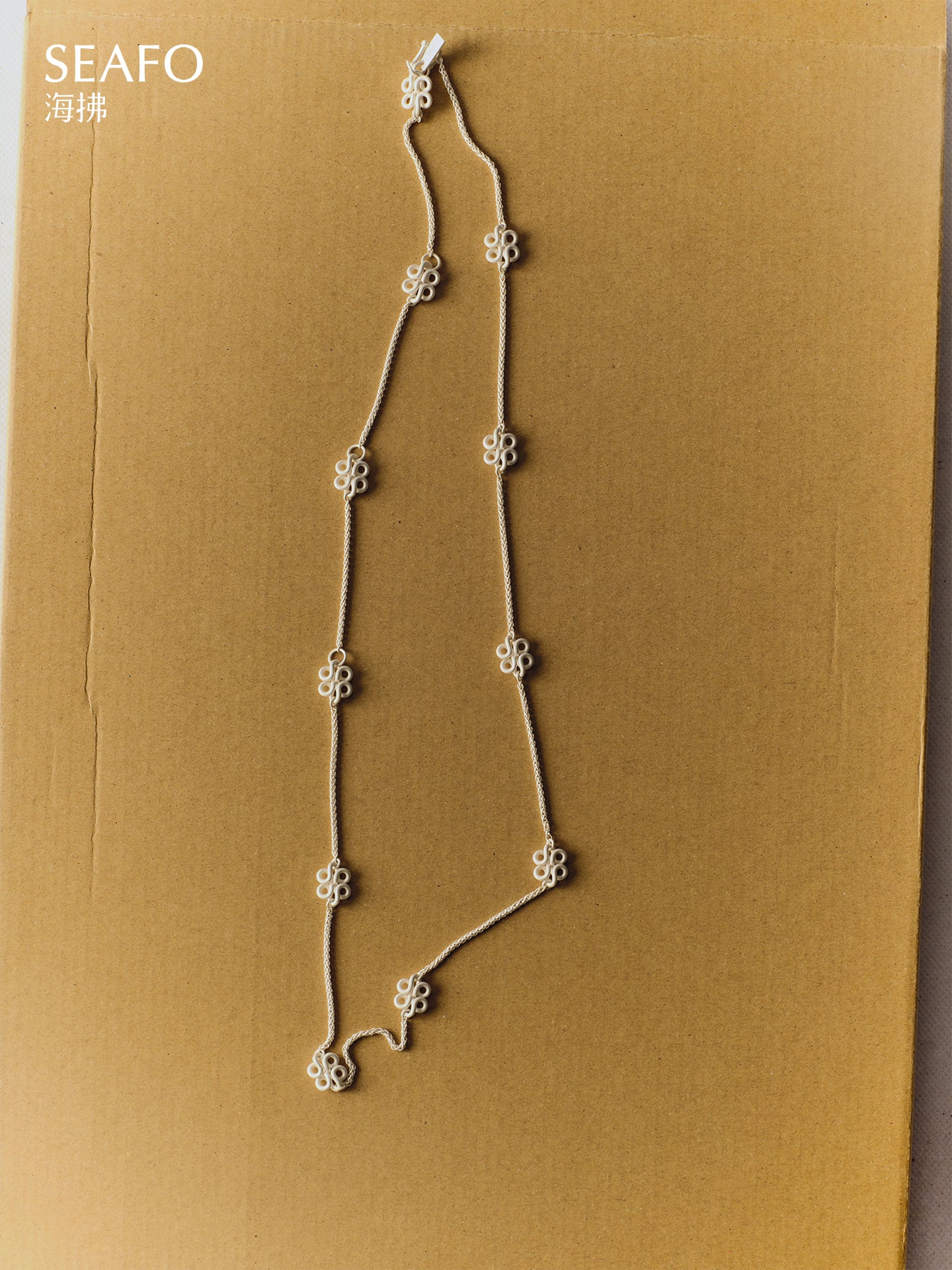 'Knotless' Long Necklace
