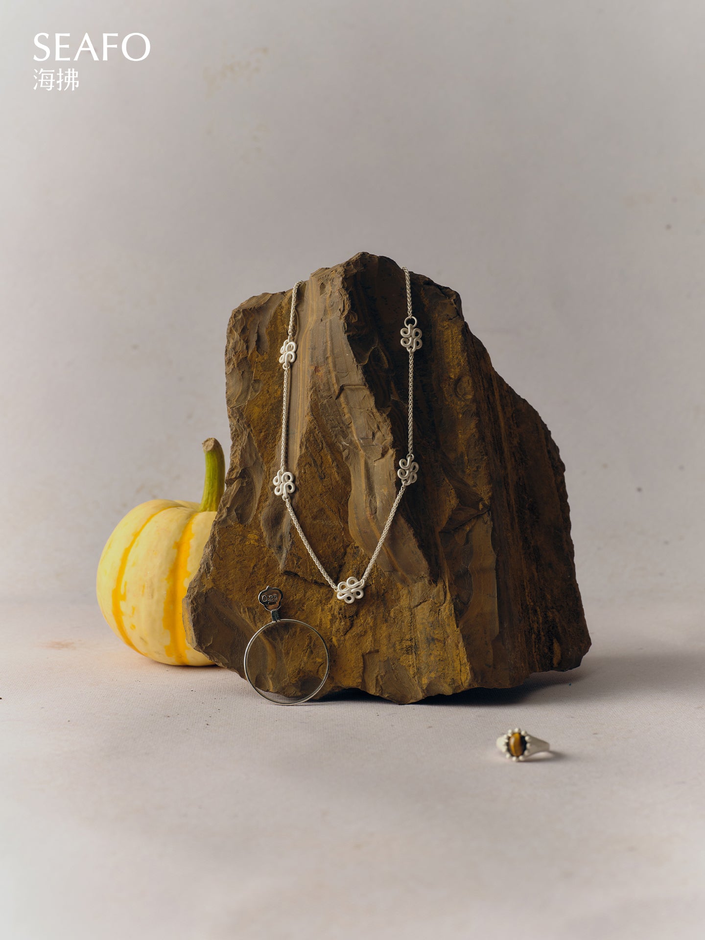 Knotless Necklace