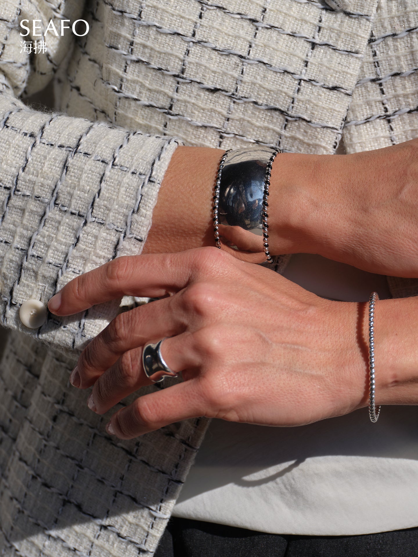 'Lacquer' B&W Bracelet