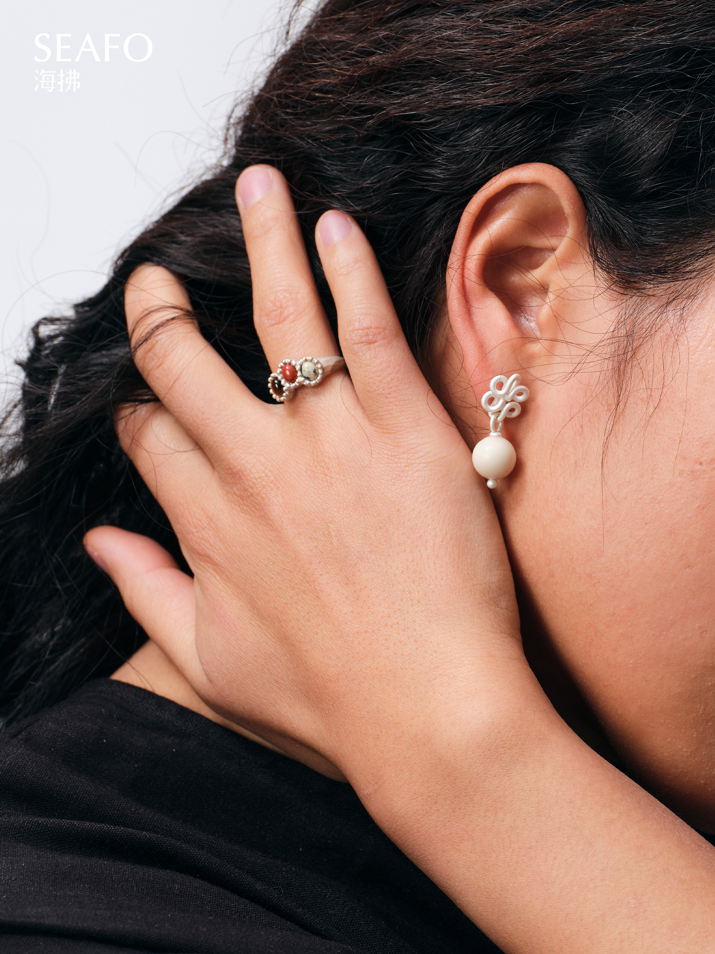 'Knotless' White Stone Earrings