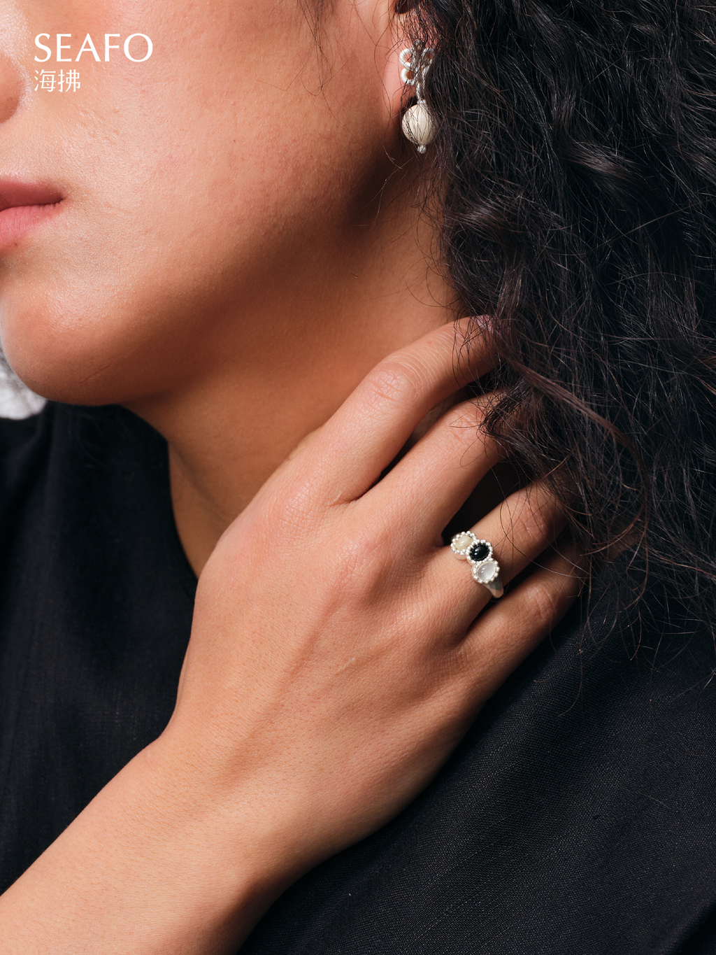Classic Three-Stone Grandma Ring（Black Agate）