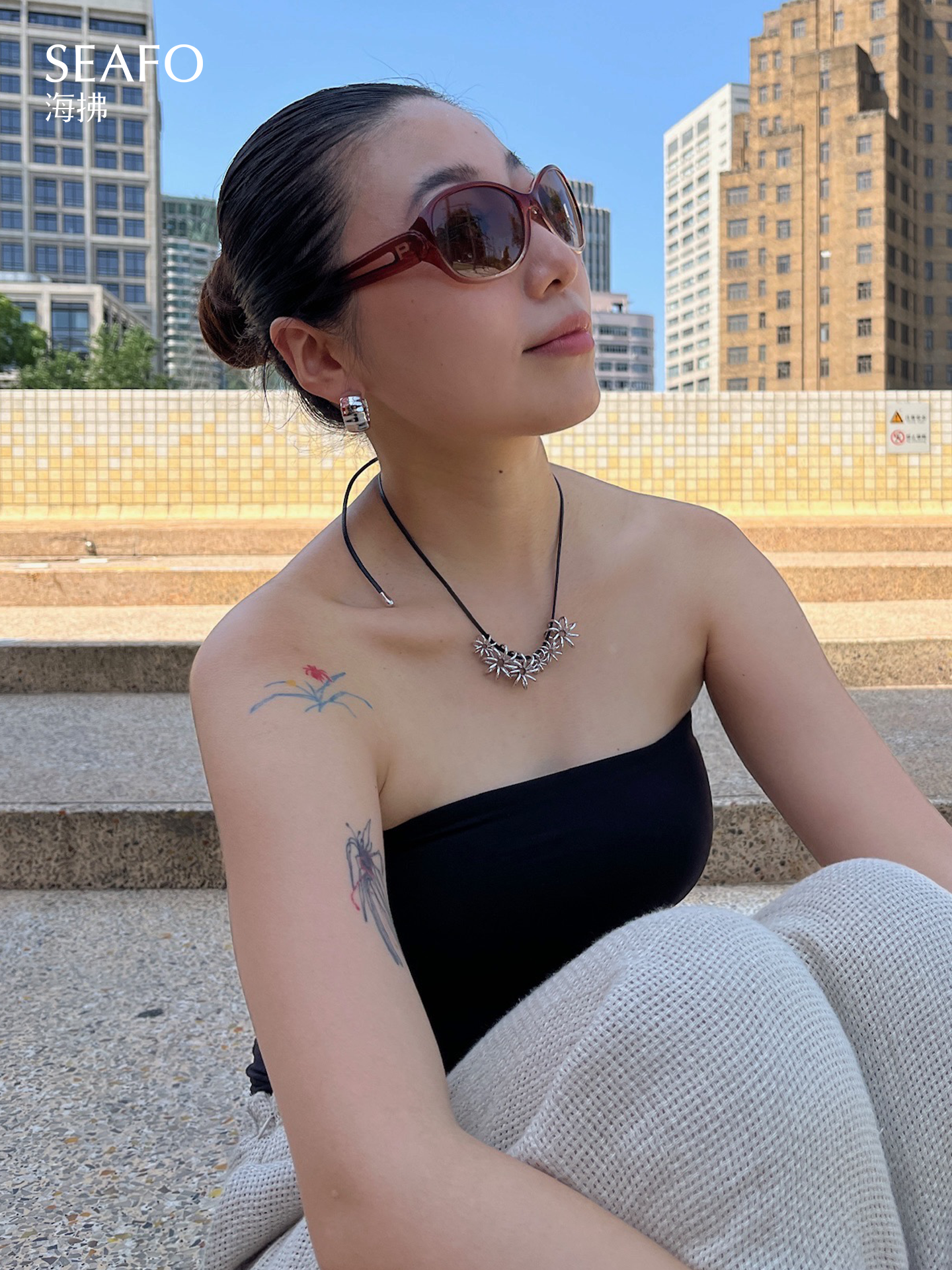 'Ware' Flower Necklace