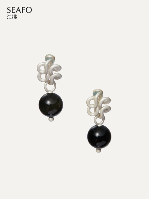 Black Stone Knotless Earrings