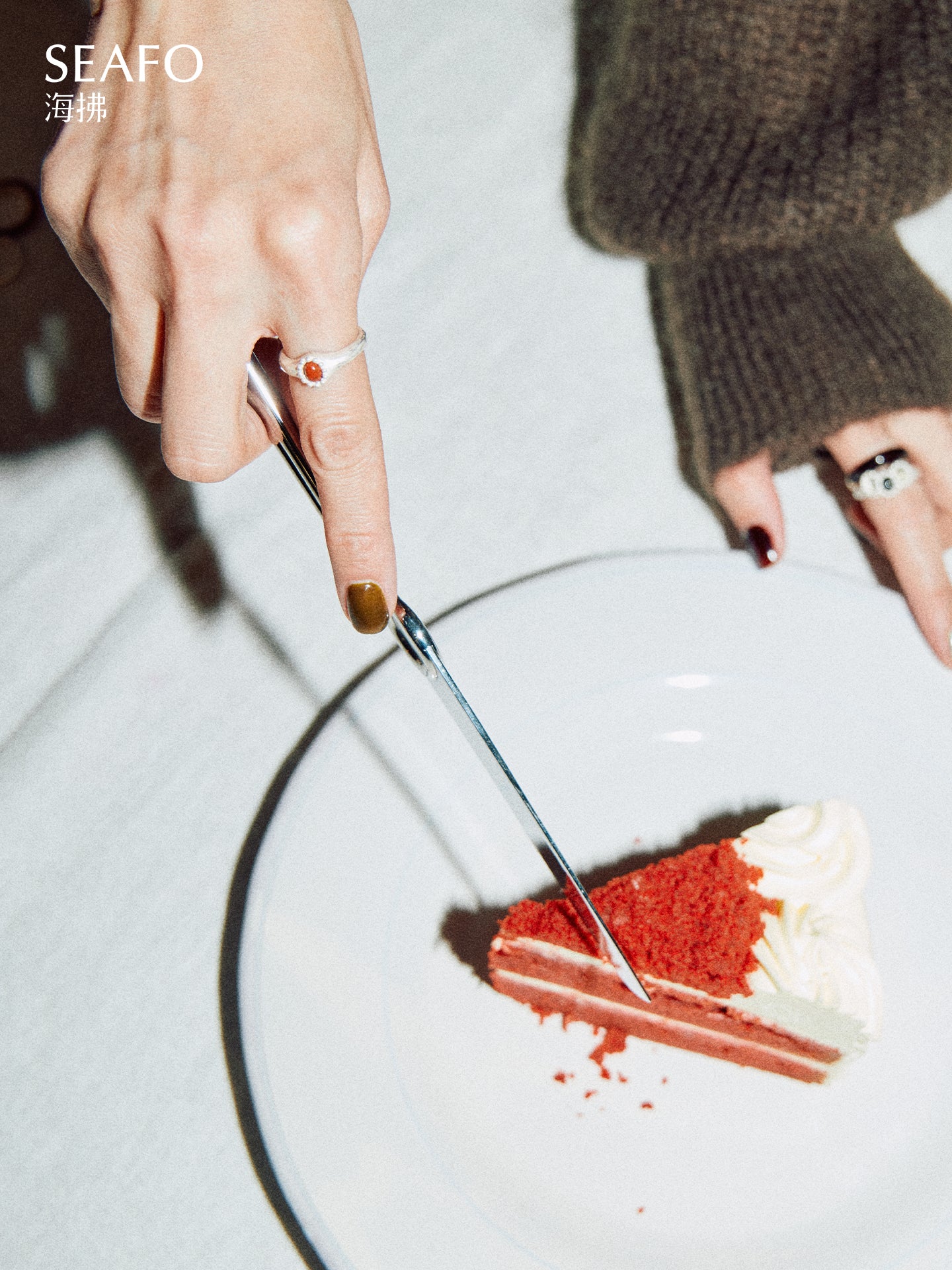 'Classic' Small Grandma Ring(Red Stone)